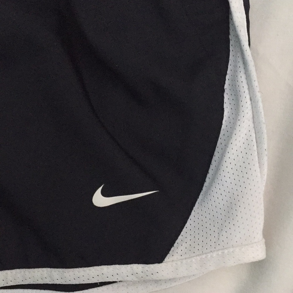 Nike dri fit shorts - Picture 4 of 4